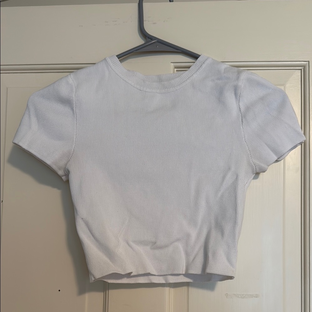 Zara White Ribbed Short Sleeve Crop Top size s